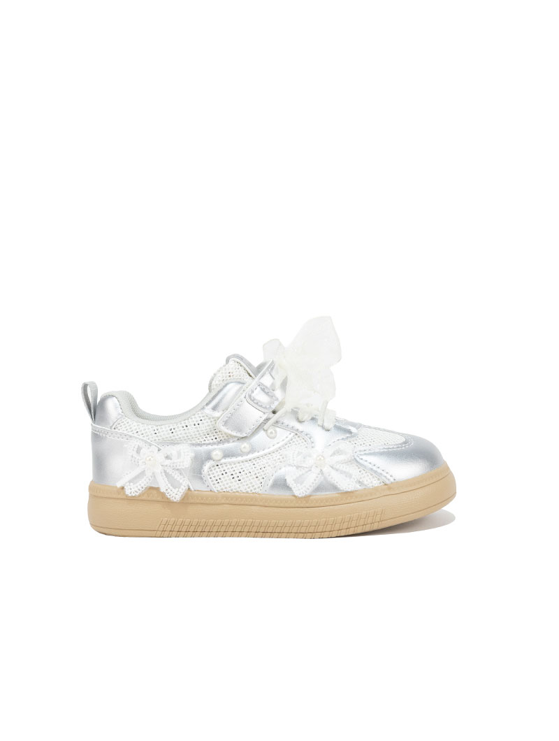 Baskets avec détails à lacets